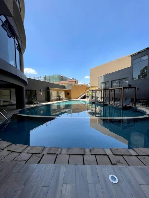 A Scenic Escape Within Nairobi Apartment Exterior photo
